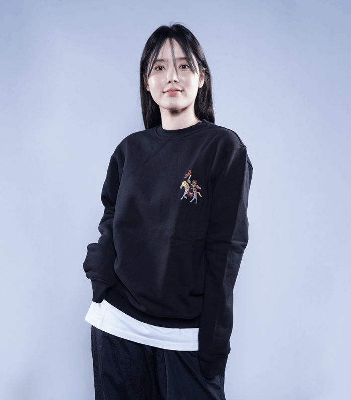 3RRQ King Horse Crewneck Sweater
